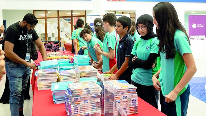 الامارات | «دبي العطاء» تدعم 12 مدرسة  بـ 9000 حقيبة لأطفال الأسر المتعففة
