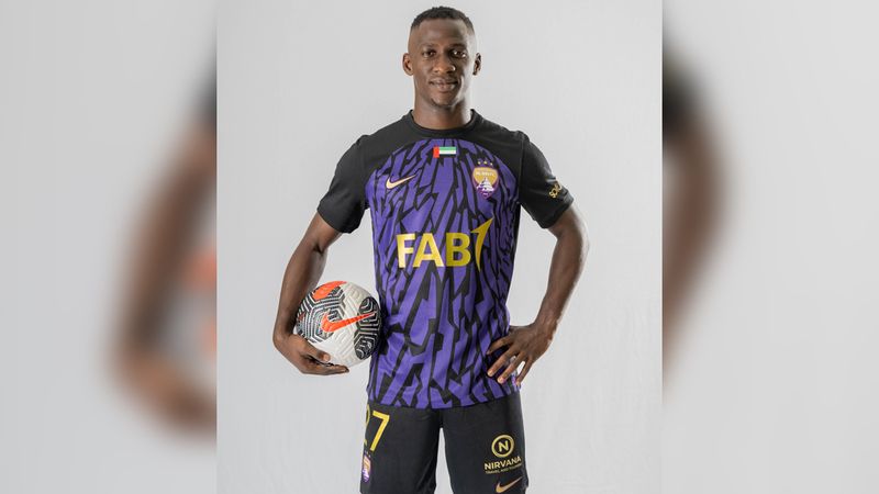 الامارات | سيكو بابا «المكافح» بدأ مسيرته الاحترافية براتب 5000 درهم