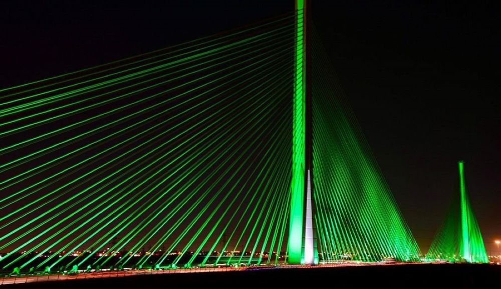 الرياض.. استخدام الذكاء الاصطناعي في فحص الجسر المعلق