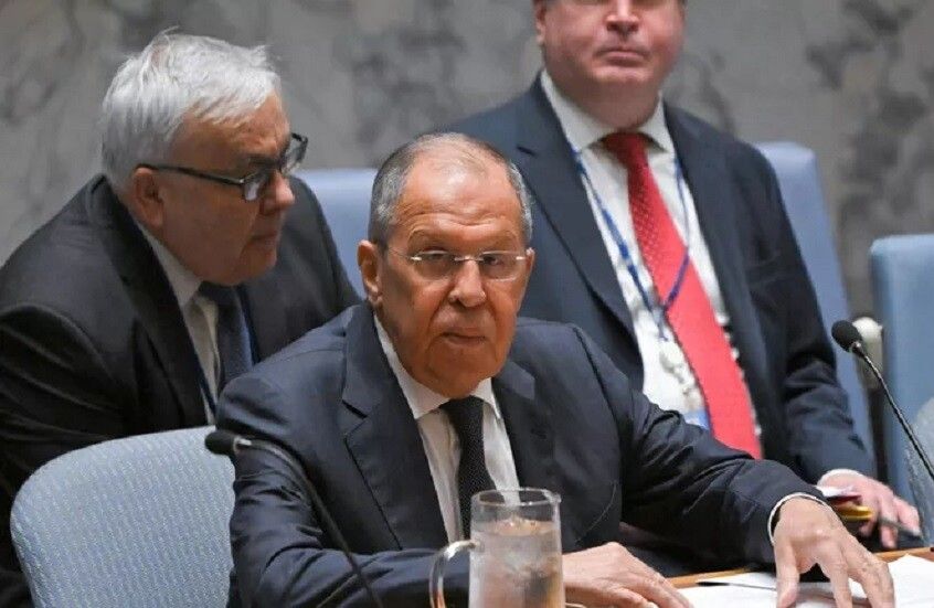 الخليج اليوم .. لافروف يجري محادثات مع نظيره البحريني