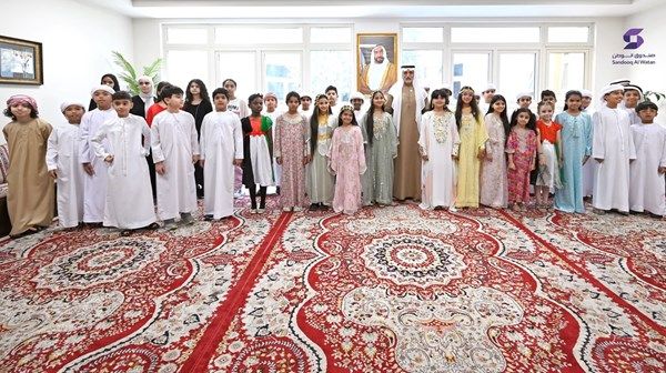 نهيان بن مبارك يطلع على أنشطة البرامج الصيفية لصندوق الوطن