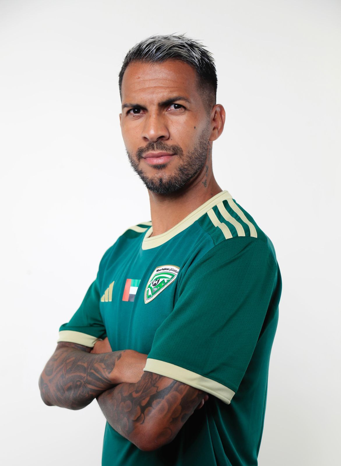 الامارات | خورفكان يتعاقد مع مدافع الميريا الإسباني