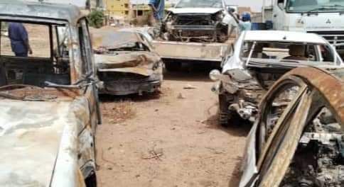 ولاية الخرطوم تبدأ جمع وسحب وفحص الهياكل والمركبات بشوارع امدرمان تمهيدا لتسليمها لاصحابها