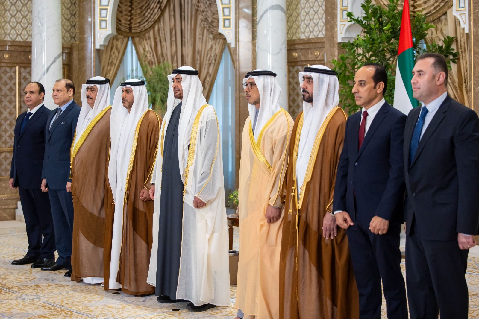 الخليج اليوم .. أمام رئيس الدولة .. عدد من القضاة الجدد يؤدون اليمين القانونية