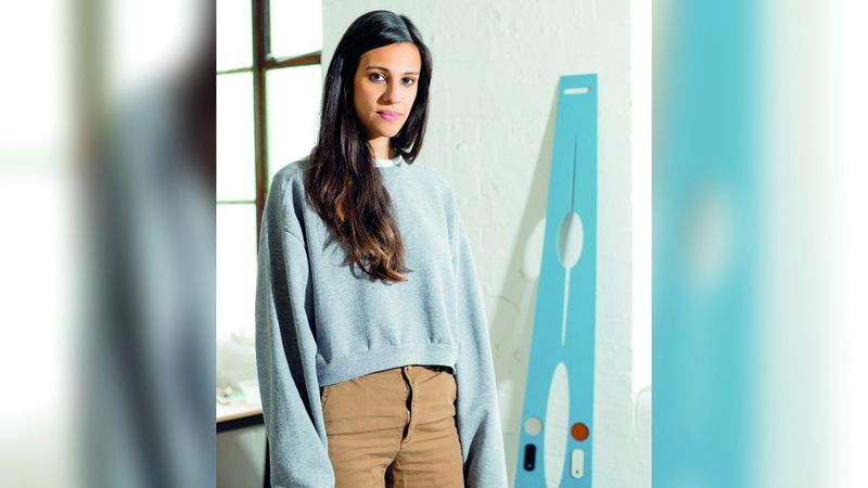 الامارات | 3 مبدعين في «غرف الفنانين» بمؤسسة فن جميل