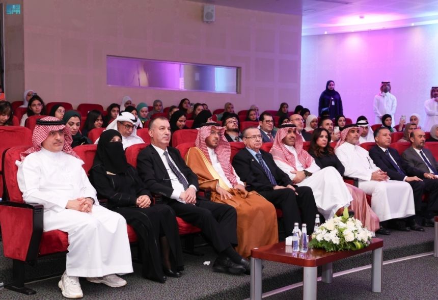 من 16 دولة.. اختتام مبادرة "الموهوبون العرب" بمشاركة 431 طالبًا