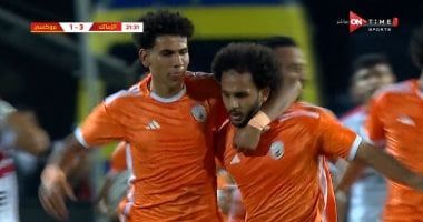 أدهم أحمد يسجل الهدف الثانى لبروكسى فى شباك الزمالك (3-2)