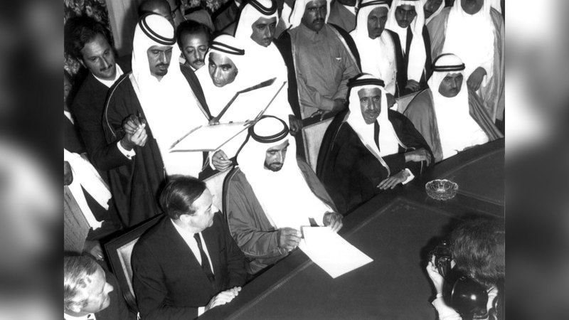 الامارات | رئيس الدولة  يعتمد 18 يوليو «يوم عهد الاتحاد»