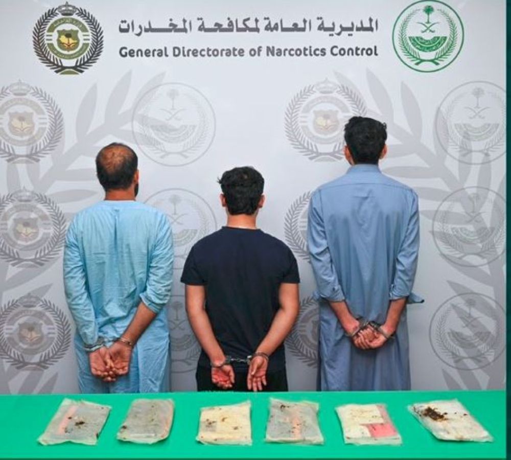إحباط تهريب 33.5 كيلوجرامات  من الحشيش في 3 مناطق