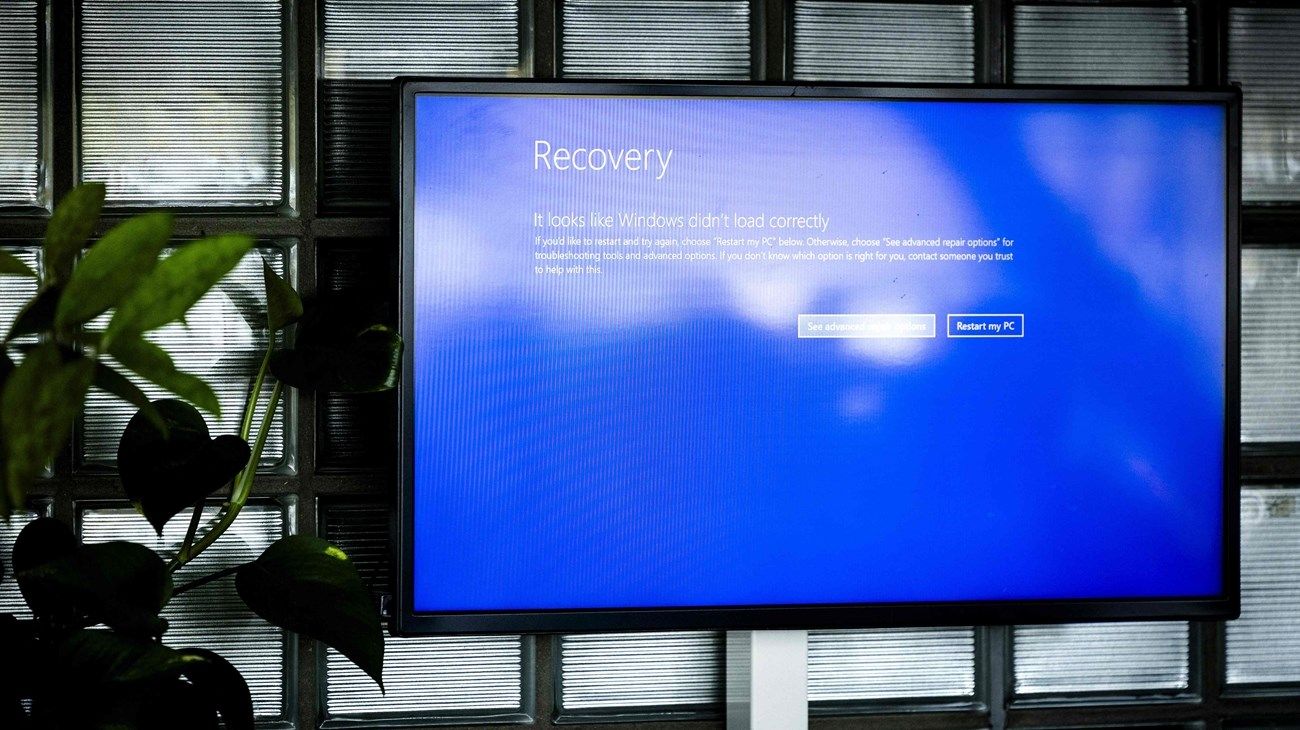 خبير يوضح سبب عدم تأثر مصر بالخلل التقني الذي ضرب العالم