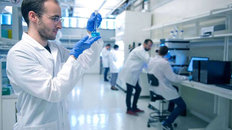 الامارات | جامعة خليفة تطرح «المسار السريع  للدراسات العليا»