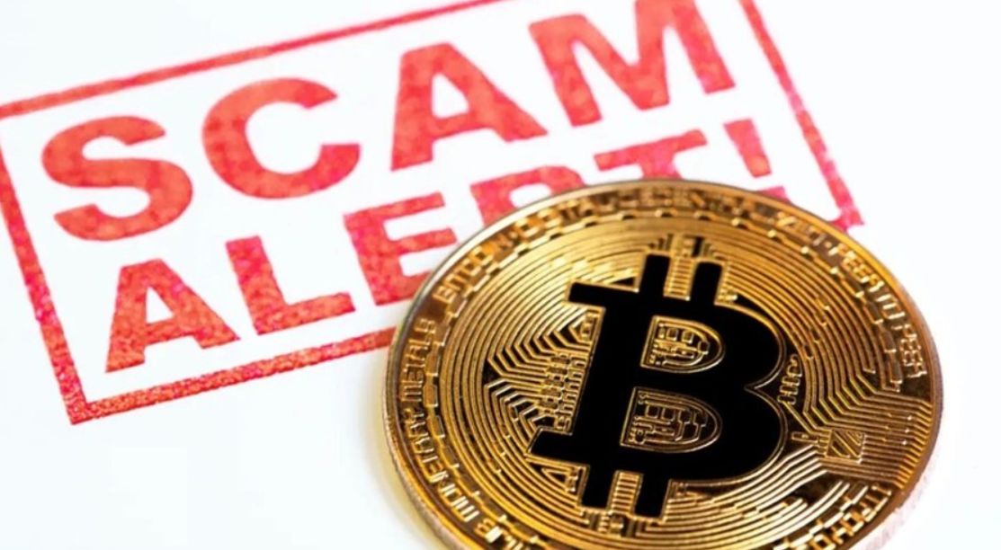 اعتقال ثلاثة أشخاص في هونغ كونغ بتهمة الاحتيال على رجل أعمال بقيمة 400 ألف دولار من العملات المشفرة