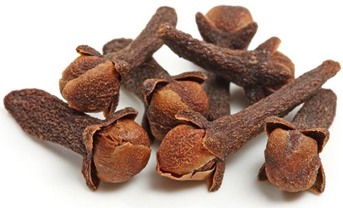 معجزة اقسم بالله.. ضع القرنفل في هذا المكان خمس دقائق قبل النوم وشاهد النتيجة المفاجئة