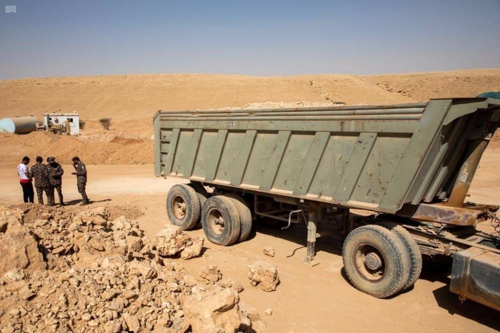 ضبط مخالفَين لنظام البيئة في تبوك