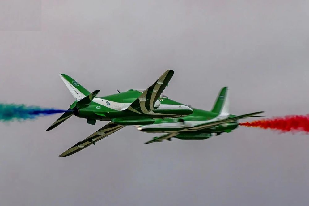 بالصور.. صقور السعودية تتألق في المعرض الجوي العالمي