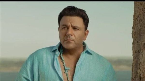 أول ظهور لمحمد فؤاد بعد إصابته بالعصب السابع.. صور