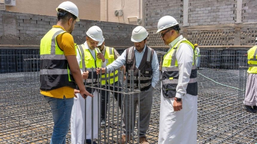 صور.. جولات رقابية لضمان الالتزام بكود البناء السعودي في الطائف