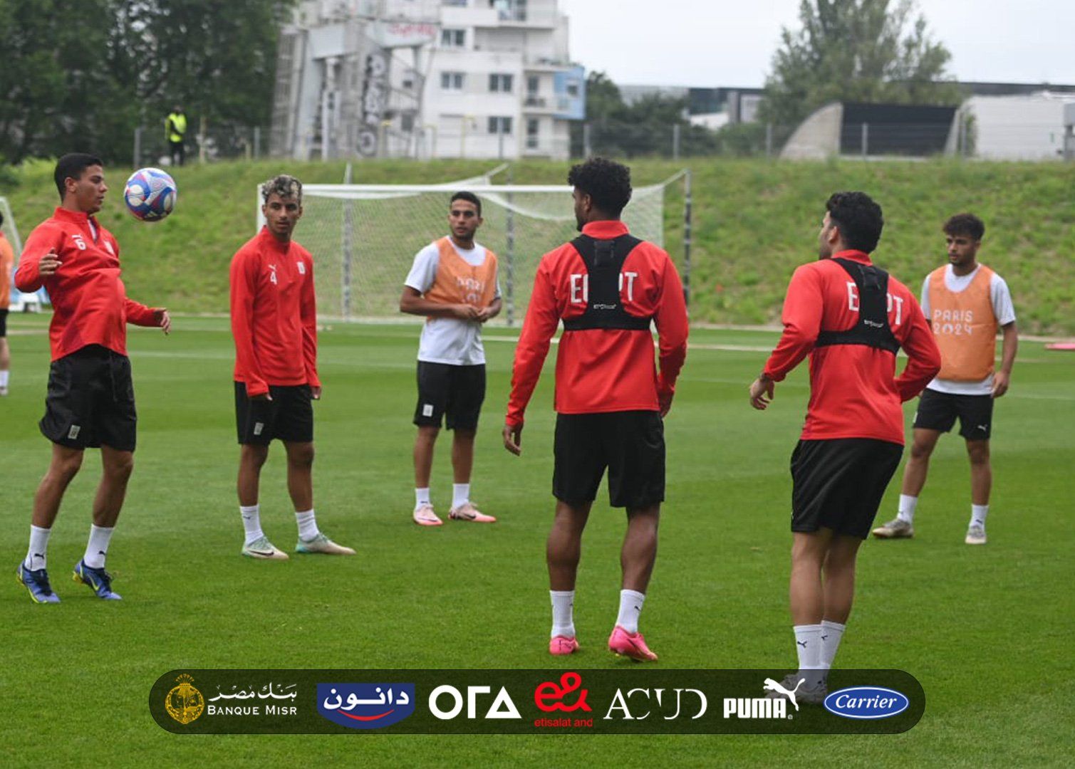 تنافس بين لاعبى المنتخب الأوليمبى لدخول التشكيل الأساسى أمام الدومينيكان.. صور