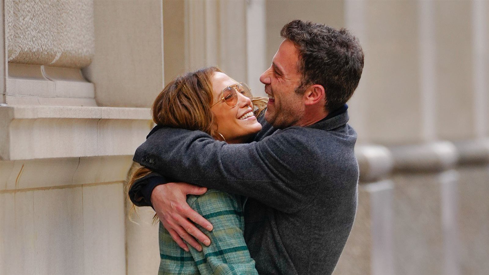 جينيفر لوبيز بعيد ميلادها الـ55 .. شبح الانفصال عن بن أفليك يهدد سعادتها