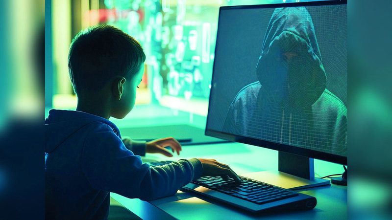 الامارات | شرطة أبوظبي تدعو إلى حماية الأبناء  من الجرائم الإلكترونية