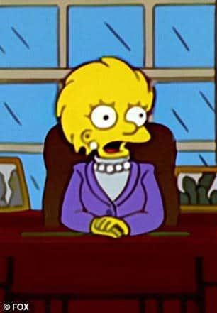 المرأة التي رأيناها قبل 20 عامًا: كيف تنبأت عائلة “The Simpsons” بوصول كامالا هاريس إلى البيت الأبيض