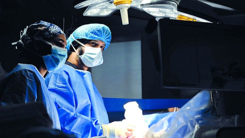 الامارات | نجاح جراحة معقدة لإنقاذ جنين إماراتي