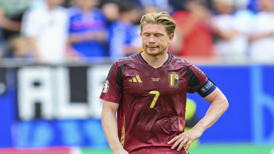 الخليج اليوم .. لماذا رفض دي بروين عرضا فلكيا من الدوري السعودي في آخر لحظة؟