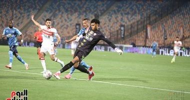 عبد الواحد السيد يدعم حارس الزمالك الشاب قبل مواجهة بيراميدز.. فيديو وصور