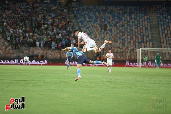 عبد الواحد السيد يدعم حارس الزمالك الشاب قبل مواجهة بيراميدز.. فيديو وصور