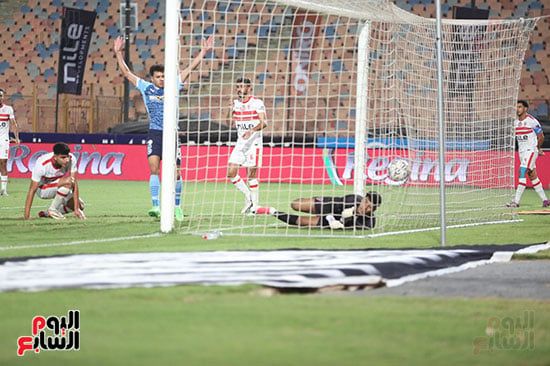 عبد الواحد السيد يدعم حارس الزمالك الشاب قبل مواجهة بيراميدز.. فيديو وصور