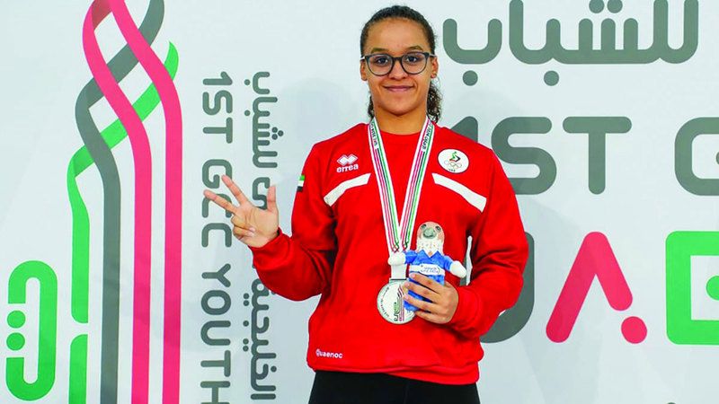 الامارات | مها الشحي: تعلمت السباحة خوفاً  من الغرق فتأهلت إلى «الأولمبياد»