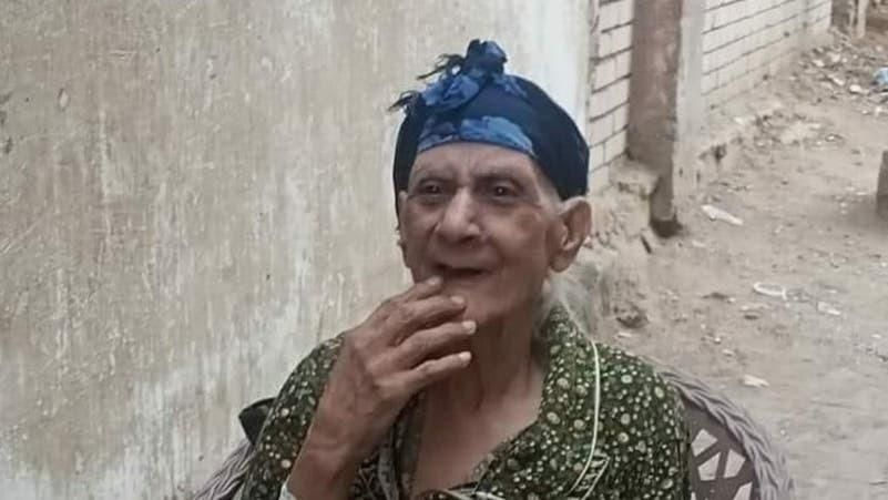 الامارات | استُقبلت بالزغاريد .. عجوز مصرية تعود للحياة قبل دفنها بقليل