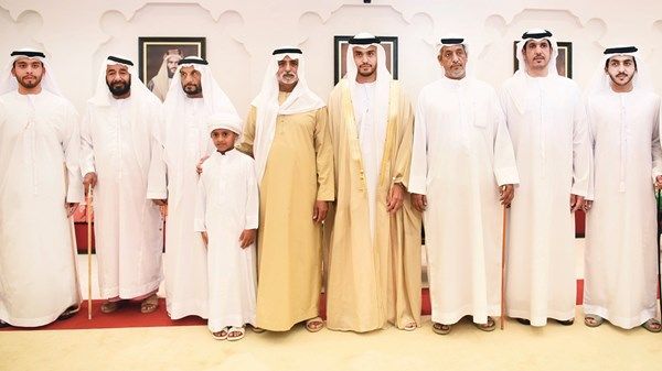 نهيان بن مبارك يحضر أفراح المنصوري والعامري في العين