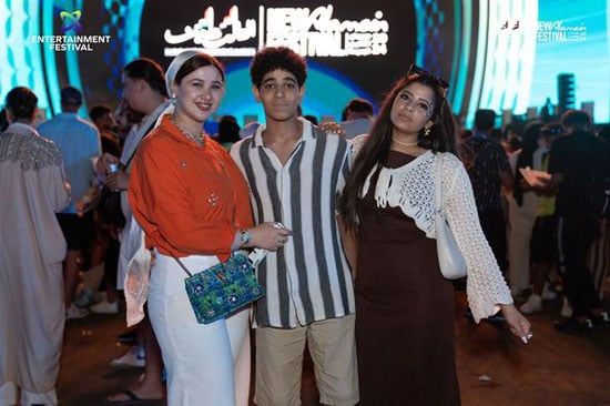 تامر حسنى يصعد مسرح U Arena بعد قليل لإحياء حفل مهرجان العلمين