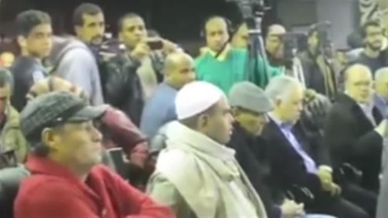 أحمد الفيشاوي يكشف عن موقف مؤثر لوالده الراحل-فيديو