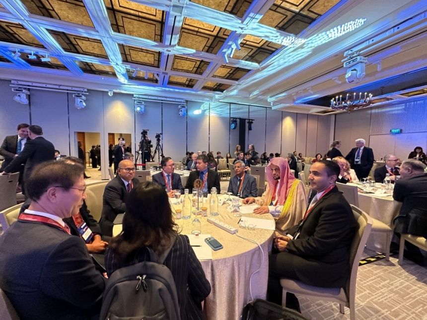 النائب العام يستعرض جهود المملكة في تسوية منازعات الاستثمار في سنغافورة