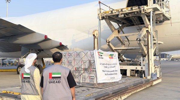 بتوجيهات رئيس الدولة.. الإمارات ترسل طائرة مساعدات إلى إثيوبيا استجابة لكارثة الانهيارات الأرضية