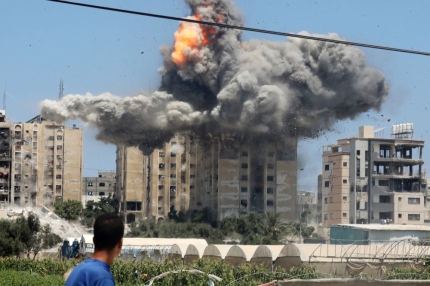 الاحتلال الإسرائيلي يكثف قصف قطاع غزة