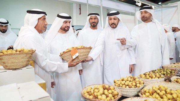 عبدالله بن سالم القاسمي يشيد بـ«الذيد للرطب»