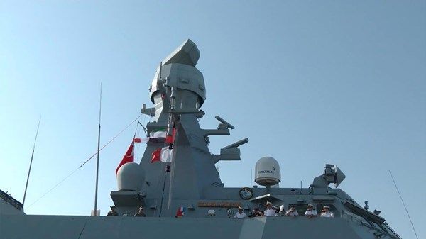 ميناء زايد يستقبل السفينة الحربية التركية «تي سي جي كينالي ادا»