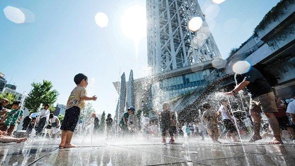درجة الحرارة تتجاوز الـ 40 في اليابان