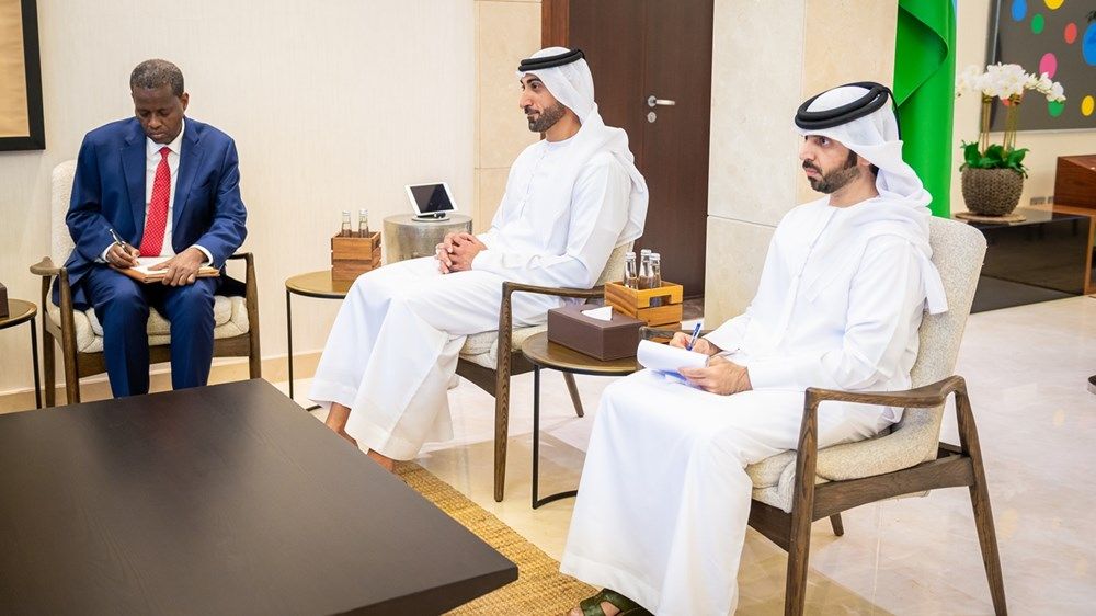 عبدالله بن زايد ووزير خارجية جيبوتي يبحثان العلاقات الثنائية