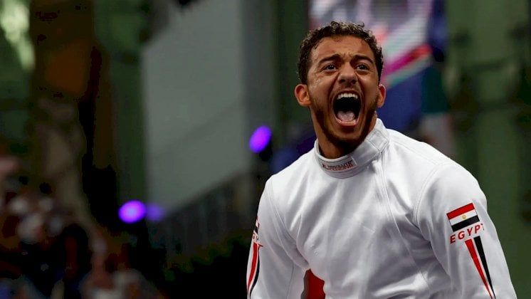 فرحسة هستيرية للمصري محمد السيد المتوج ببرونزية السيف