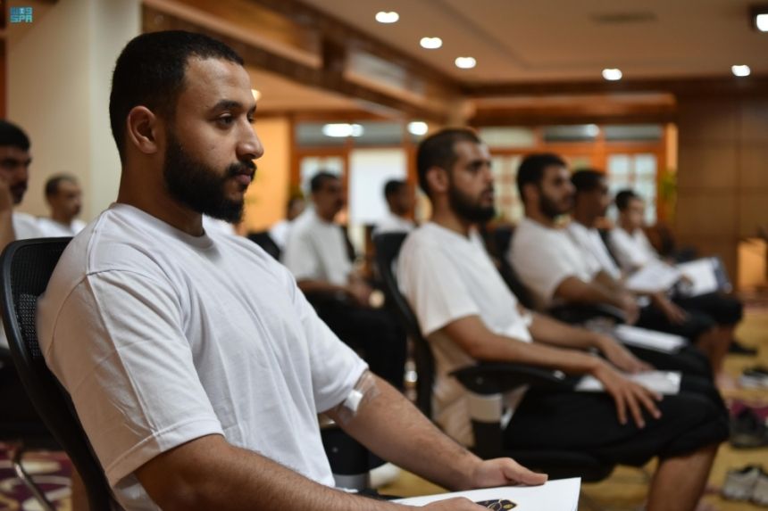 كلية الملك فهد الأمنية تبدأ إجراءات القبول بدورة تأهيل الضباط الجامعيين