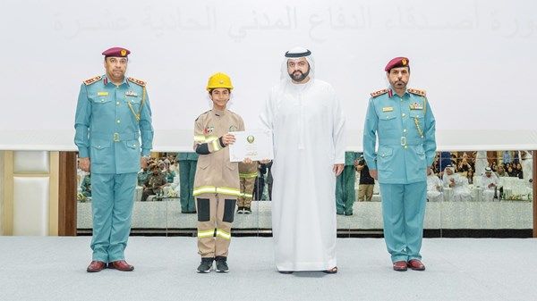 محمد الشرقي يشهد تخريج 197 مشاركاً في «أصدقاء الدفاع المدني»