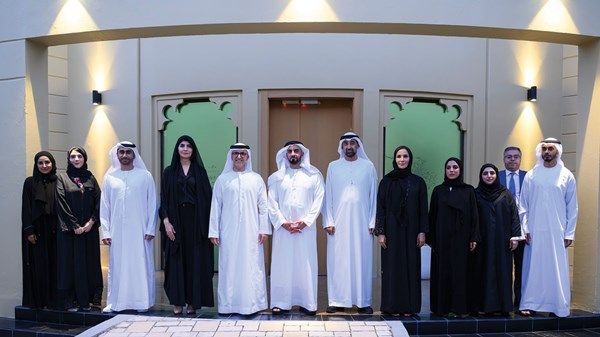 سيف بن زايد يزور «بيوت منتصف الطريق» للخدمات التأهيلية الاجتماعية