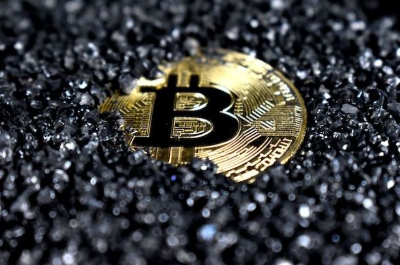 اختطاف وقتل مالك بيتكوين في العاصمة “كييف”: التفاصيل هنا