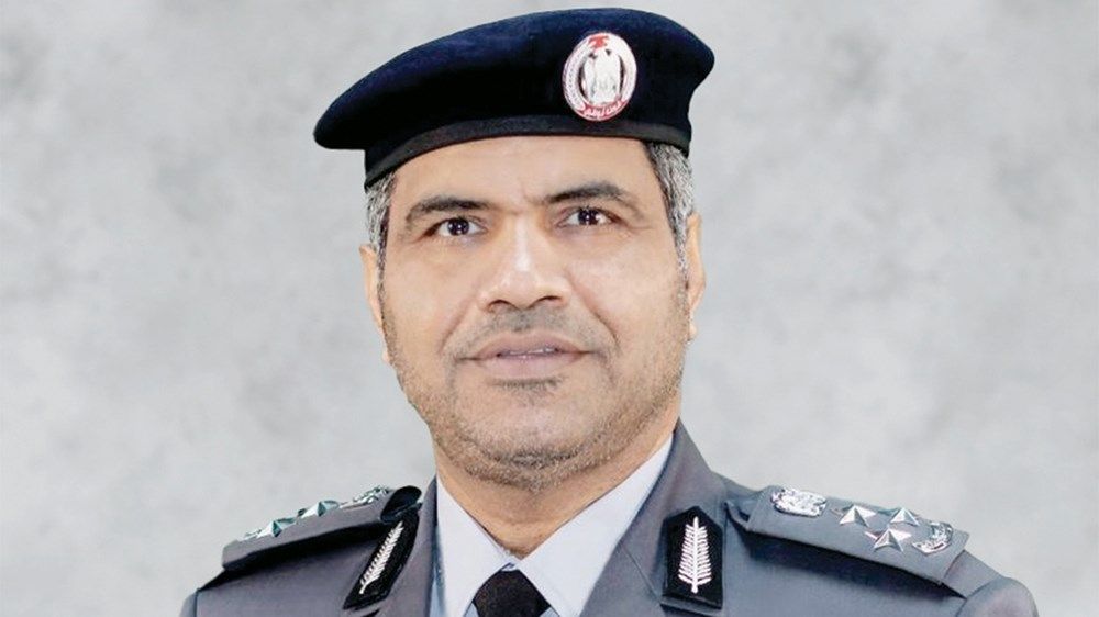 شرطة أبوظبي: «دورية السعادة» ترسخ القيم الإيجابية وتعزز الوعي المروري