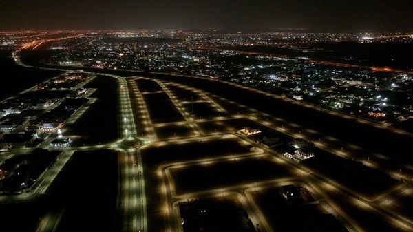 «بلدية العين» تطبق نظام إدارة الإنارة العامة