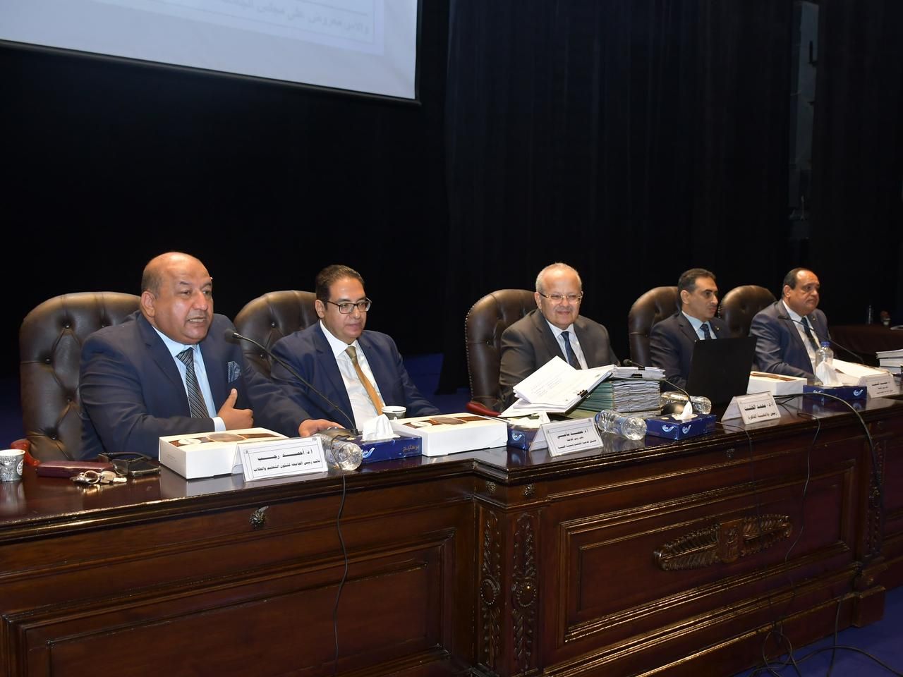 قيادات جامعة القاهرة:"الخشت" وطنى من طراز رفيع وقيادة تملك معرفة موسوعية